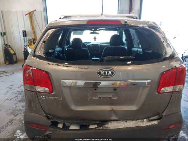 44241386 :رقم المزاد ، 5XYKTCA14BG121636 vin ، 2011 Kia Sorento Lx مزاد بيع