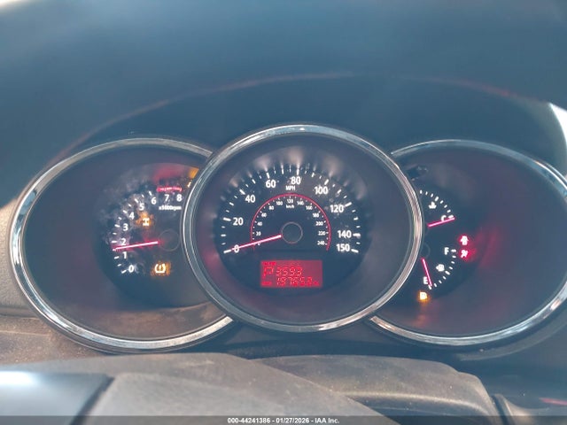 44241386 :رقم المزاد ، 5XYKTCA14BG121636 vin ، 2011 Kia Sorento Lx مزاد بيع