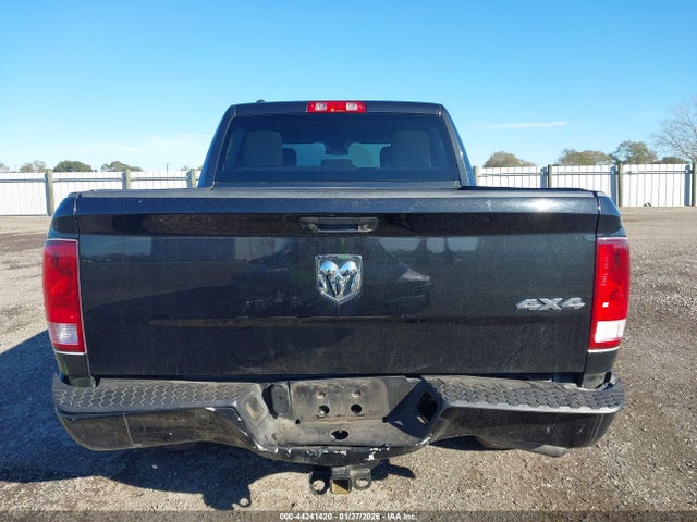 Aukcja sprzedaży 2017 Ram 1500 Express  4x4 5'7 Box, vin: 1C6RR7KGXHS717819, numer aukcji: 44241420
