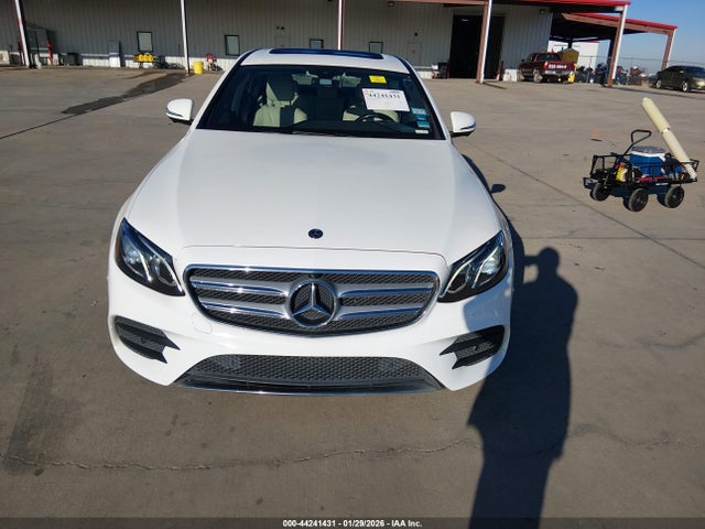 WDDZF4JB7KA516131 Mercedes-Benz E 300