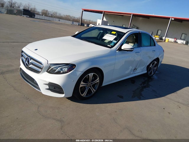WDDZF4JB7KA516131 Mercedes-Benz E 300
