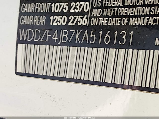 WDDZF4JB7KA516131 Mercedes-Benz E 300