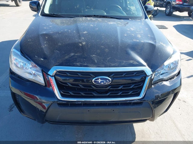 JF2SJGEC3JH553845 Subaru Forester 2.0xt Premium
