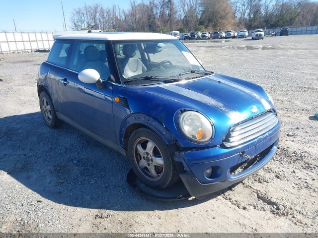 2008 MINI COOPER WMWMF33568TU68928