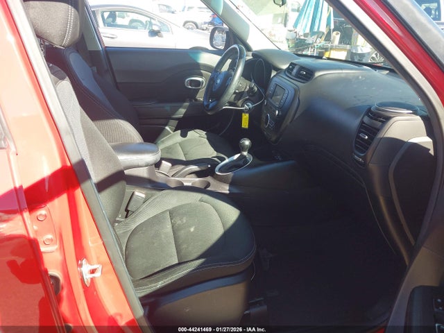KNDJP3A53H7438672 KIA SOUL +