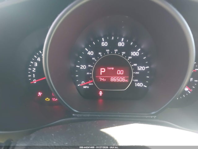 KNDJP3A53H7438672 KIA SOUL +
