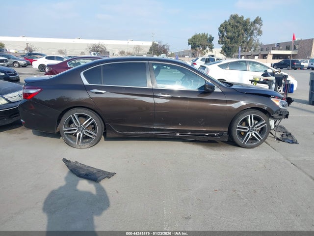 1HGCR2F62GA043125 Honda Accord Sport