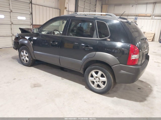 2005 HYUNDAI TUCSON KM8JN72D65U147899 Photo 2