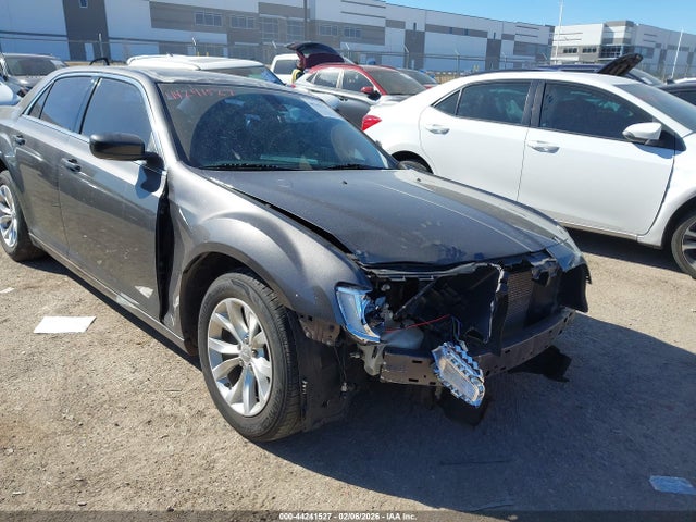 Aukcja sprzedaży 2015 Chrysler 300 Limited, vin: 2C3CCAAG5FH796937, numer aukcji: 44241527