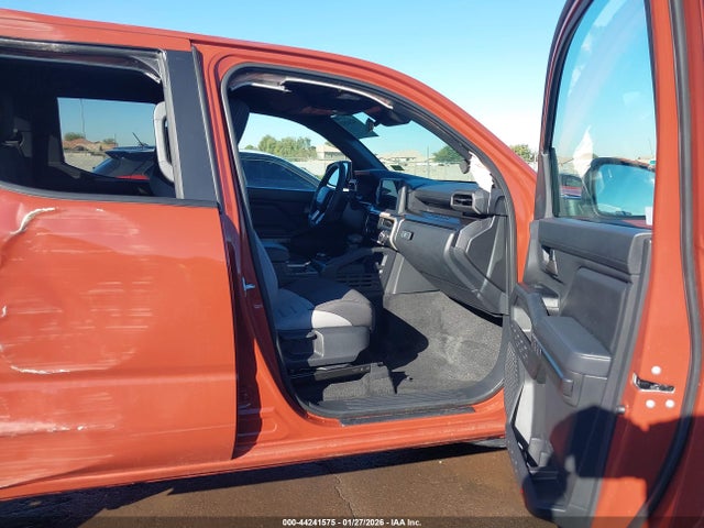 44241575 :رقم المزاد ، 3TMLB5JN3SM185014 vin ، 2025 Toyota Tacoma Trd Sport مزاد بيع