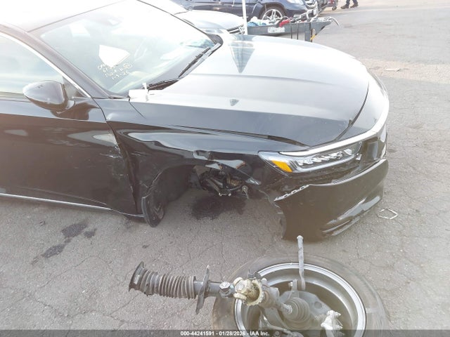 1HGCV1F43JA010131 Honda ACCORD EX