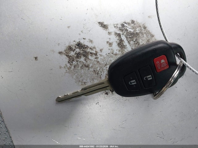 JTDKDTB34H1593888 Toyota Prius C One
