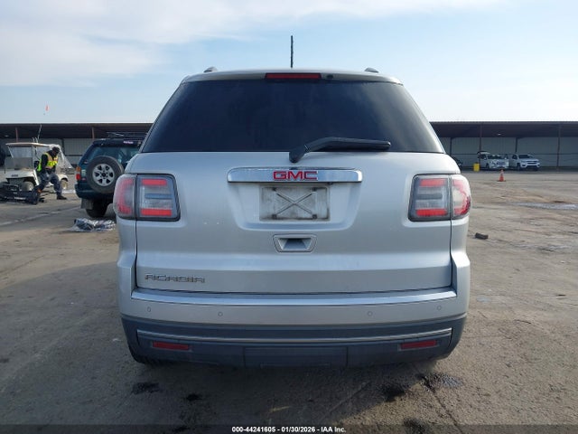 1GKKRPKD3EJ175758 GMC Acadia Sle-2