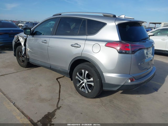 2T3ZFREV2GW301986 Toyota RAV4 LE
