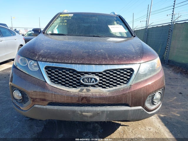 44241632 :رقم المزاد ، 5XYKU4A24BG052376 vin ، 2011 Kia Sorento Ex V6 مزاد بيع