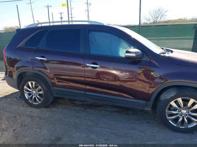 44241632 :رقم المزاد ، 5XYKU4A24BG052376 vin ، 2011 Kia Sorento Ex V6 مزاد بيع