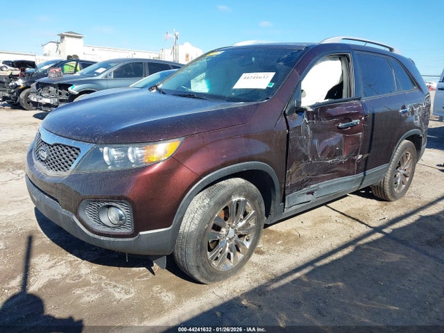 44241632 :رقم المزاد ، 5XYKU4A24BG052376 vin ، 2011 Kia Sorento Ex V6 مزاد بيع