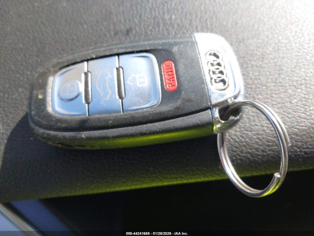 44241669 :رقم المزاد ، WAUCFAFR9CA034408 vin ، 2012 Audi A5 2.0t Premium مزاد بيع