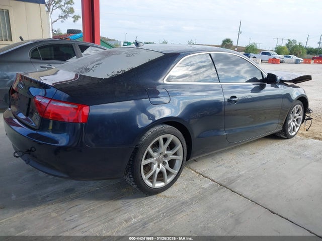 44241669 :رقم المزاد ، WAUCFAFR9CA034408 vin ، 2012 Audi A5 2.0t Premium مزاد بيع