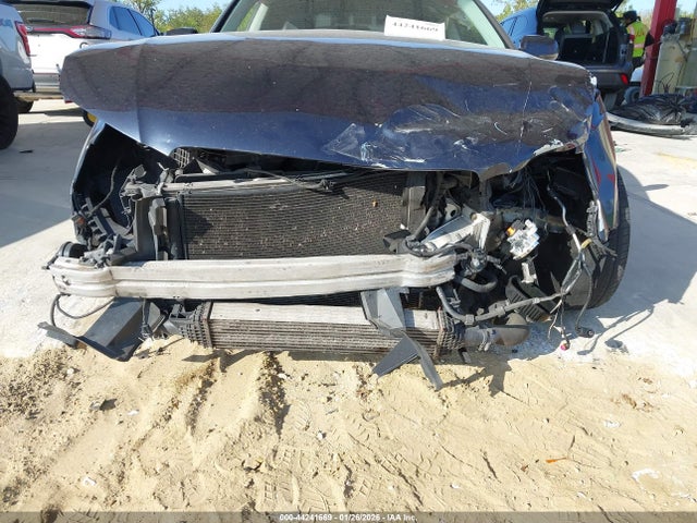 44241669 :رقم المزاد ، WAUCFAFR9CA034408 vin ، 2012 Audi A5 2.0t Premium مزاد بيع