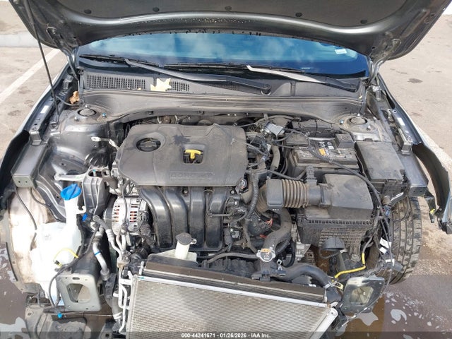 3KPF24ADXRE769087 KIA Forte Lxs