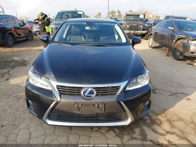 Lexus CT 200H 2015 JTHKD5BH2F2238344 Image 12