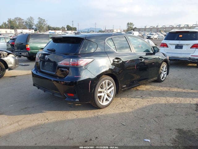 Lexus CT 200H 2015 JTHKD5BH2F2238344 Image 4