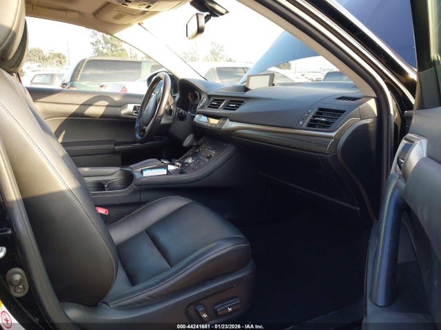 Lexus CT 200H 2015 JTHKD5BH2F2238344 Image 5