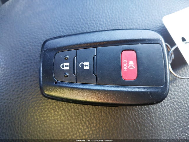 2T3P1RFV6SC505365 Toyota Rav4 Xle