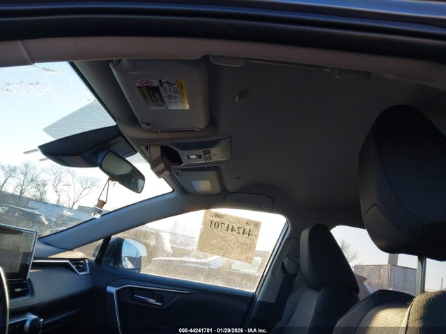 2T3P1RFV6SC505365 Toyota Rav4 Xle