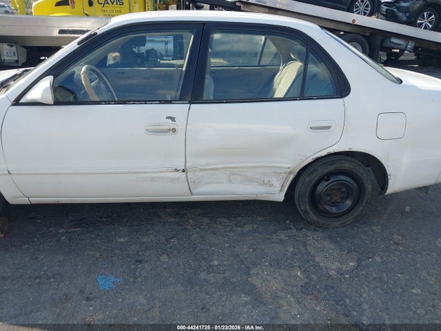 1999 TOYOTA COROLLA 1NXBR12E9XZ154606 Photo 5