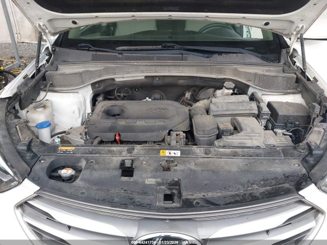 Продаж на аукціоні авто 2017 Hyundai Santa Fe Sport 2.4l, vin: 5NMZUDLB0HH007591, номер лоту: 44241738
