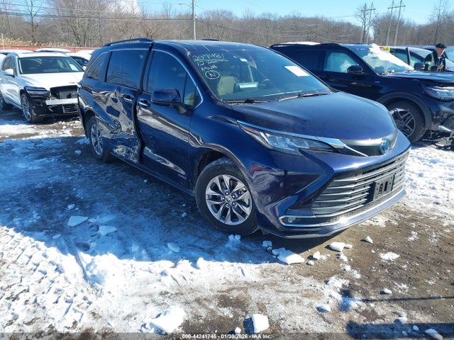 2021 TOYOTA SIENNA 5TDYRKEC7MS049285