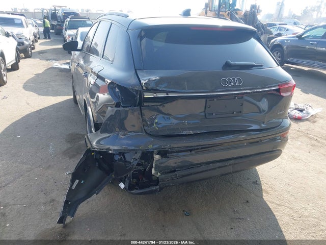 WA134BGF3SA022685 Audi Q6 E-tron Prestige Quattro