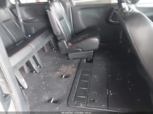 2C4RDGEG3JR190250 Dodge Grand Caravan Gt