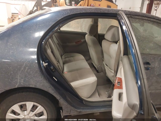 2007 TOYOTA COROLLA 1NXBR32E87Z930722 Photo 7