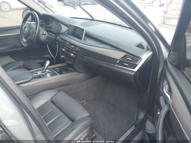 44241886 :رقم المزاد ، 5UXKR2C58G0R71001 vin ، 2016 Bmw X5 Sdrive35i مزاد بيع