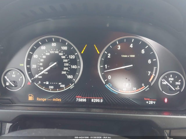 44241886 :رقم المزاد ، 5UXKR2C58G0R71001 vin ، 2016 Bmw X5 Sdrive35i مزاد بيع