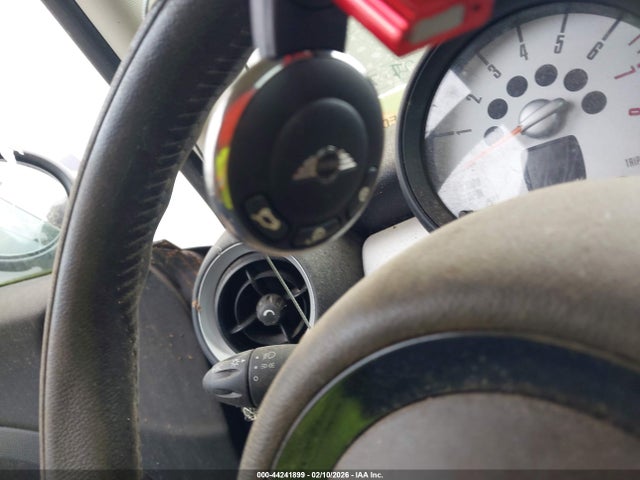 Продаж на аукціоні авто 2011 Mini Cooper, vin: WMWSU3C57BT096780, номер лоту: 44241899