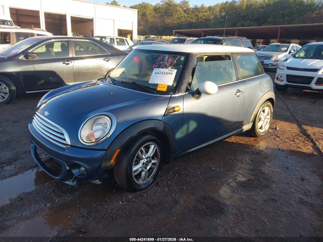 Продаж на аукціоні авто 2011 Mini Cooper, vin: WMWSU3C57BT096780, номер лоту: 44241899