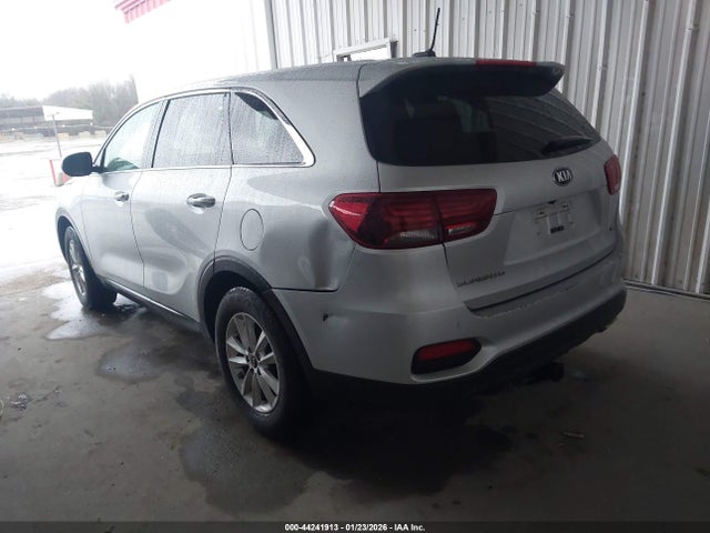 2019 KIA SORENTO 5XYPG4A54KG561083 Photo 2
