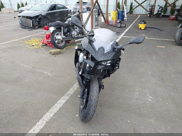 ML5EXGG19SDA45827 Kawasaki EX500