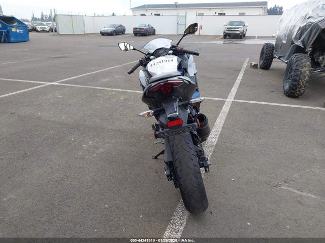 ML5EXGG19SDA45827 Kawasaki EX500