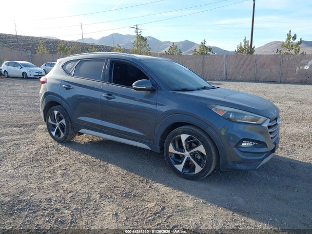 2017 HYUNDAI TUCSON KM8J33A23HU496893