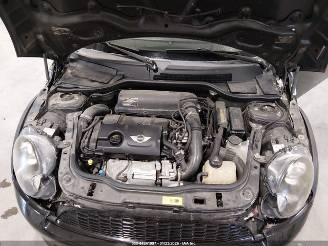 2011 MINI COOPER S WMWSV3C5XBTY25125 Photo 9