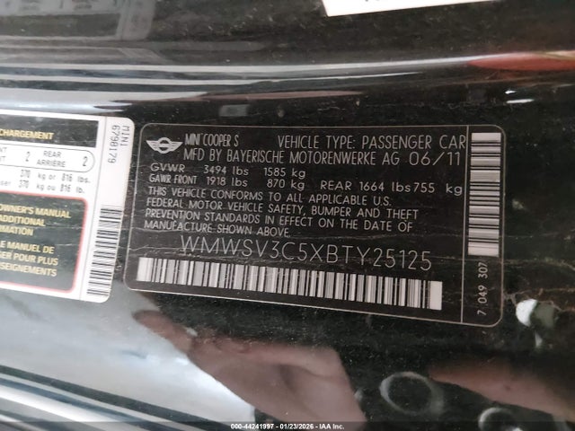 2011 MINI COOPER S WMWSV3C5XBTY25125 Photo 8