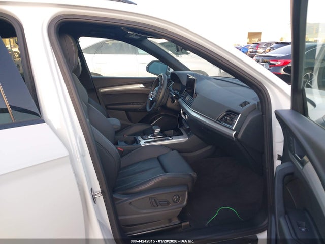 2025 AUDI Q5 WA1GAAFY9S2002586 Photo 4