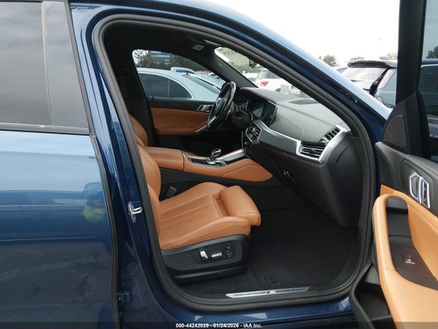 2021 BMW X6 5UXCY4C06M9G97556 Photo 4