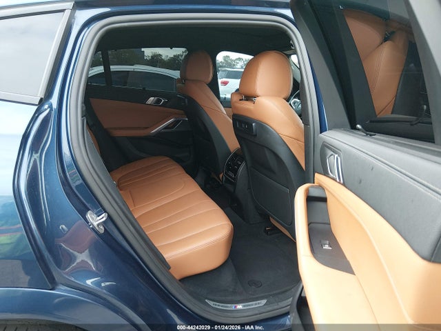 2021 BMW X6 5UXCY4C06M9G97556 Photo 7
