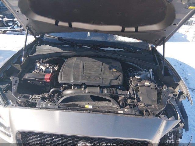 2018 JAGUAR F-PACE SADCL2GX1JA285519 Photo 9